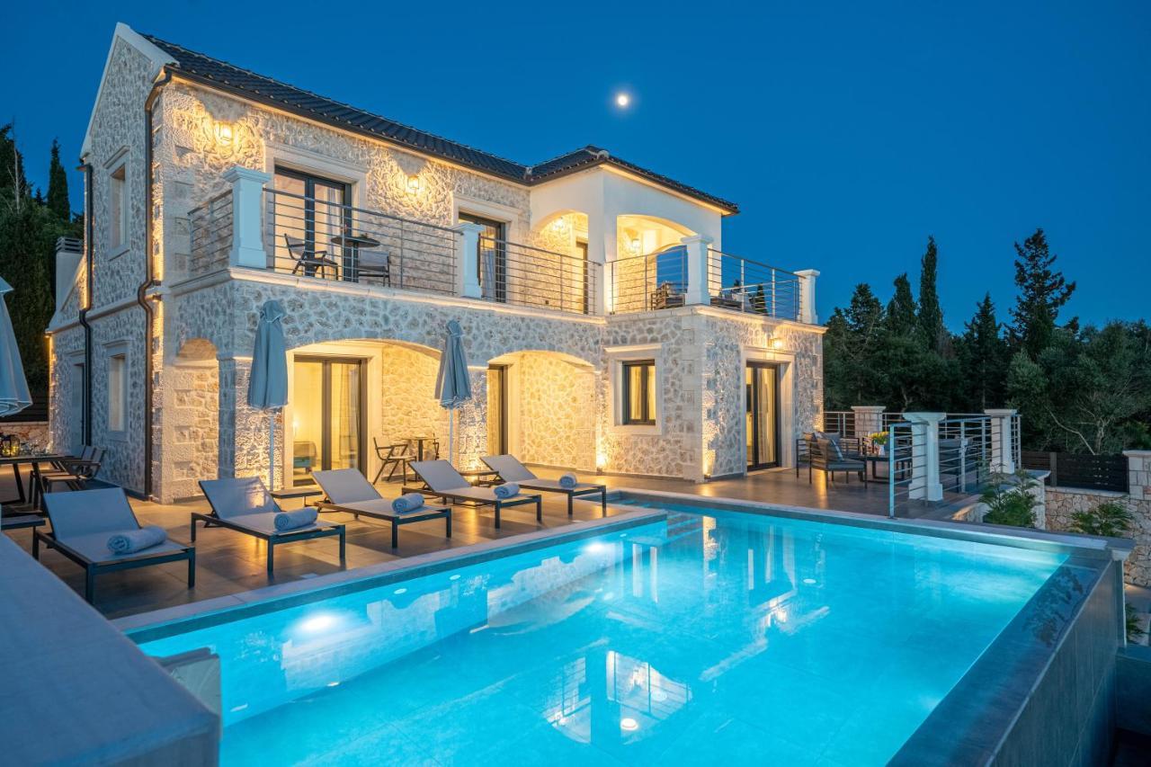 Loel Villa