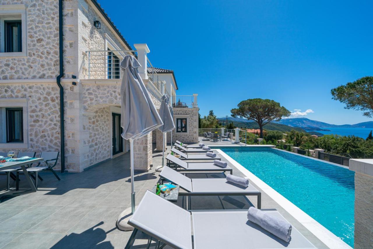 Loel Villa *
